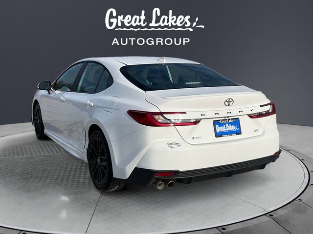 Used 2026 Toyota Camry SE image 3