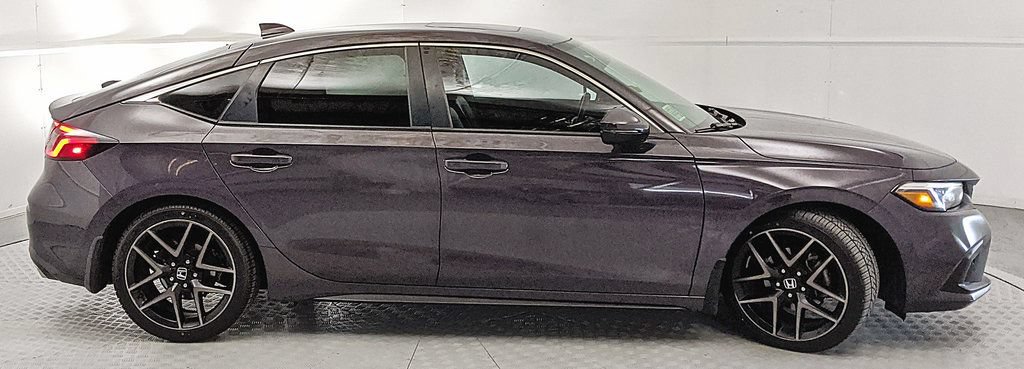 Used 2022 Honda Civic Sport Touring image 2