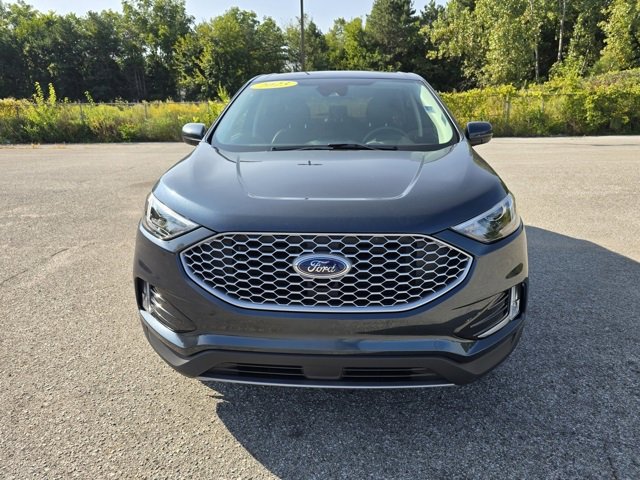 Used 2023 Ford Edge SEL w/ Convenience Package image 8