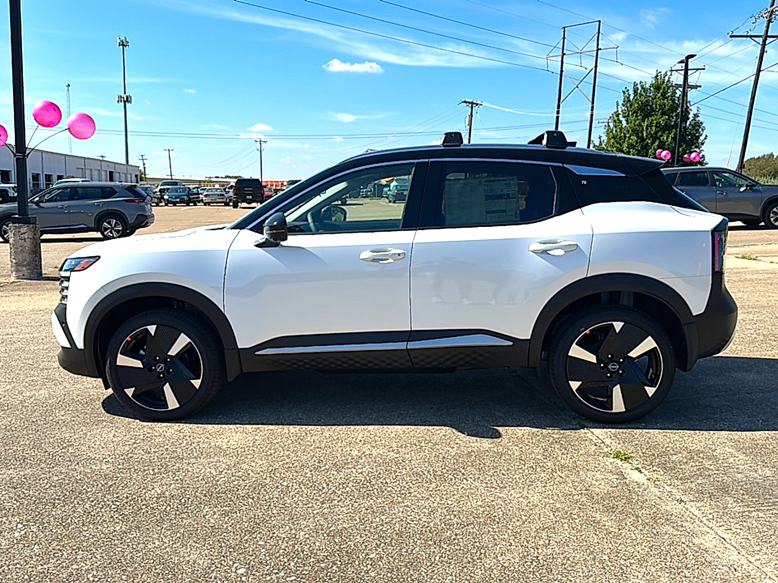 New 2026 Nissan Kicks SR image 5