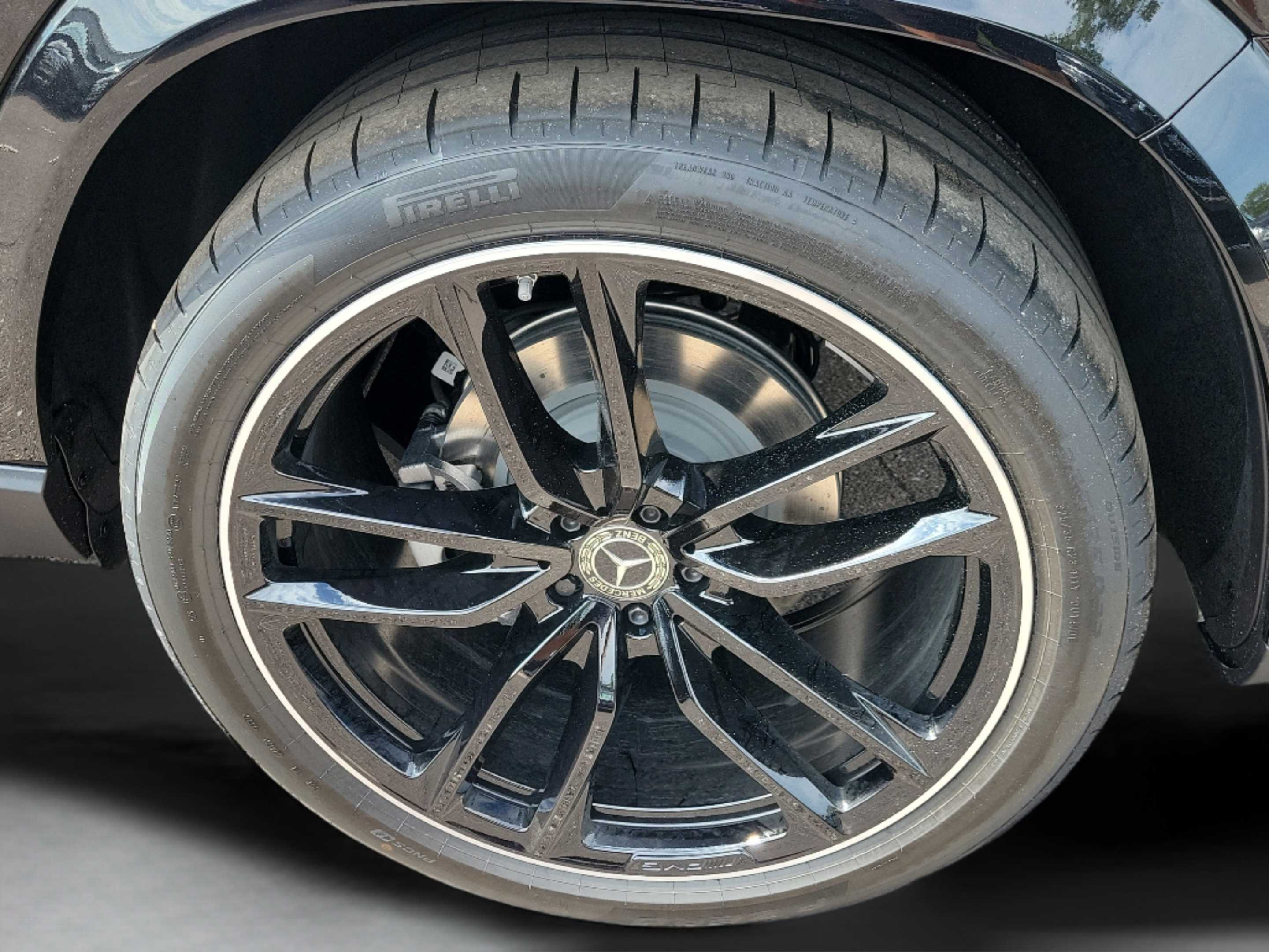 New 2026 Mercedes-Benz GLS 450 4MATIC image 31