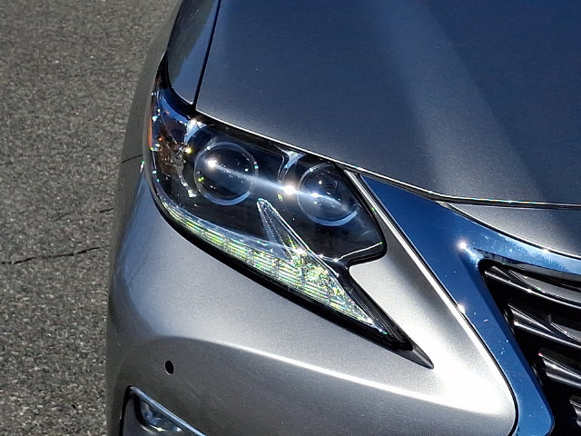 Used 2017 Lexus ES 350 w/ Luxury Package FWD image 8
