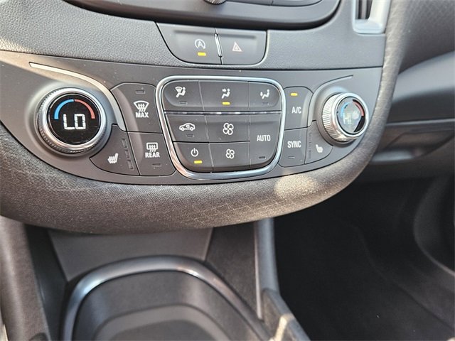 Used 2022 Chevrolet Malibu LT image 22