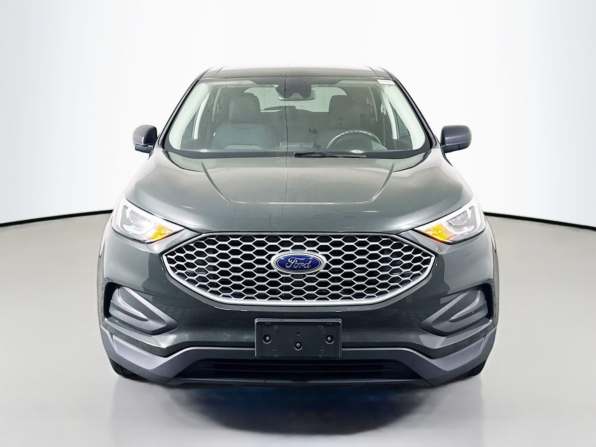 Used 2023 Ford Edge SE AWD/4WD image 2