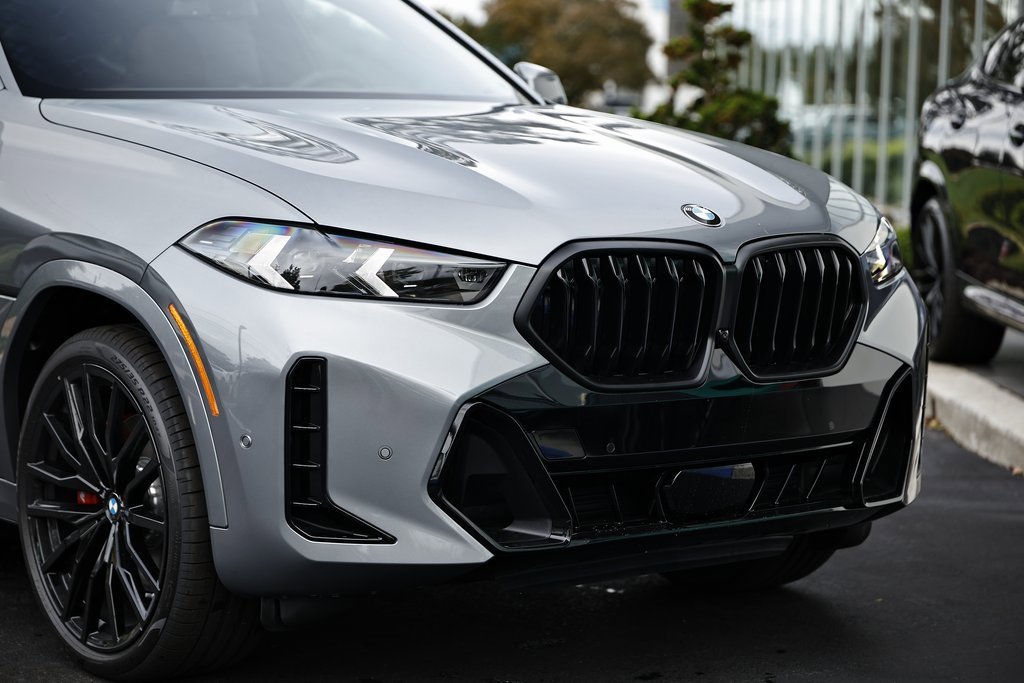 New 2026 BMW X6 xDrive40i w/ Premium Package image 2