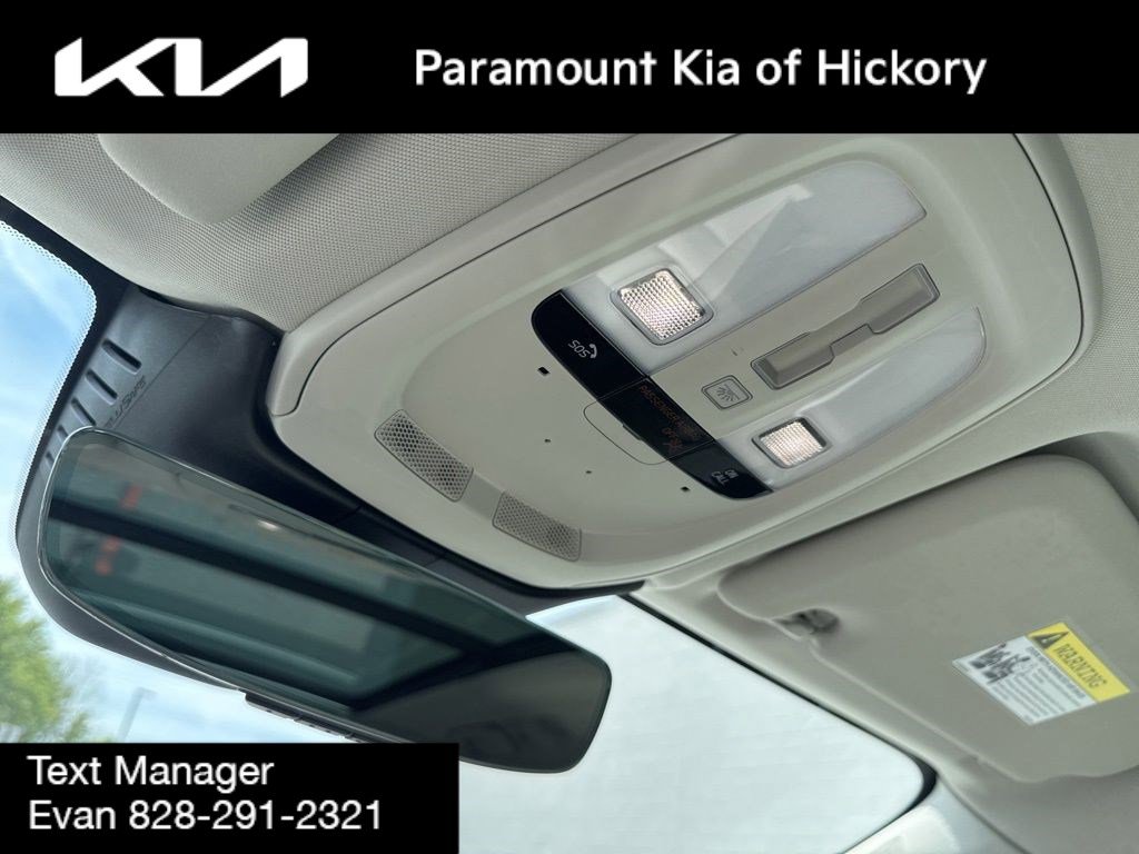 Used 2022 Volvo XC60 T8 Inscription image 29