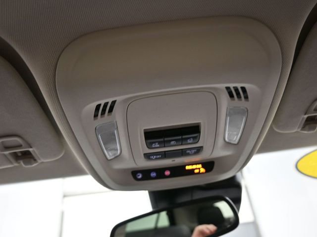 Used 2023 Buick Envision Essence w/ Sport Touring Package image 12