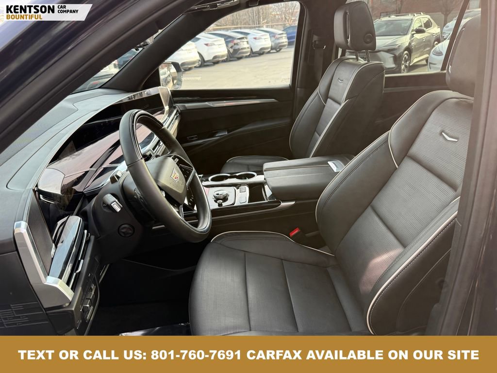 Used 2025 Cadillac Escalade ESV Sport w/ LPO, ONYX Package image 37