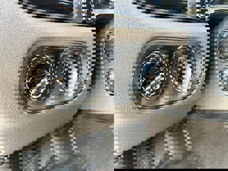 Used 2020 Porsche Macan S image 31