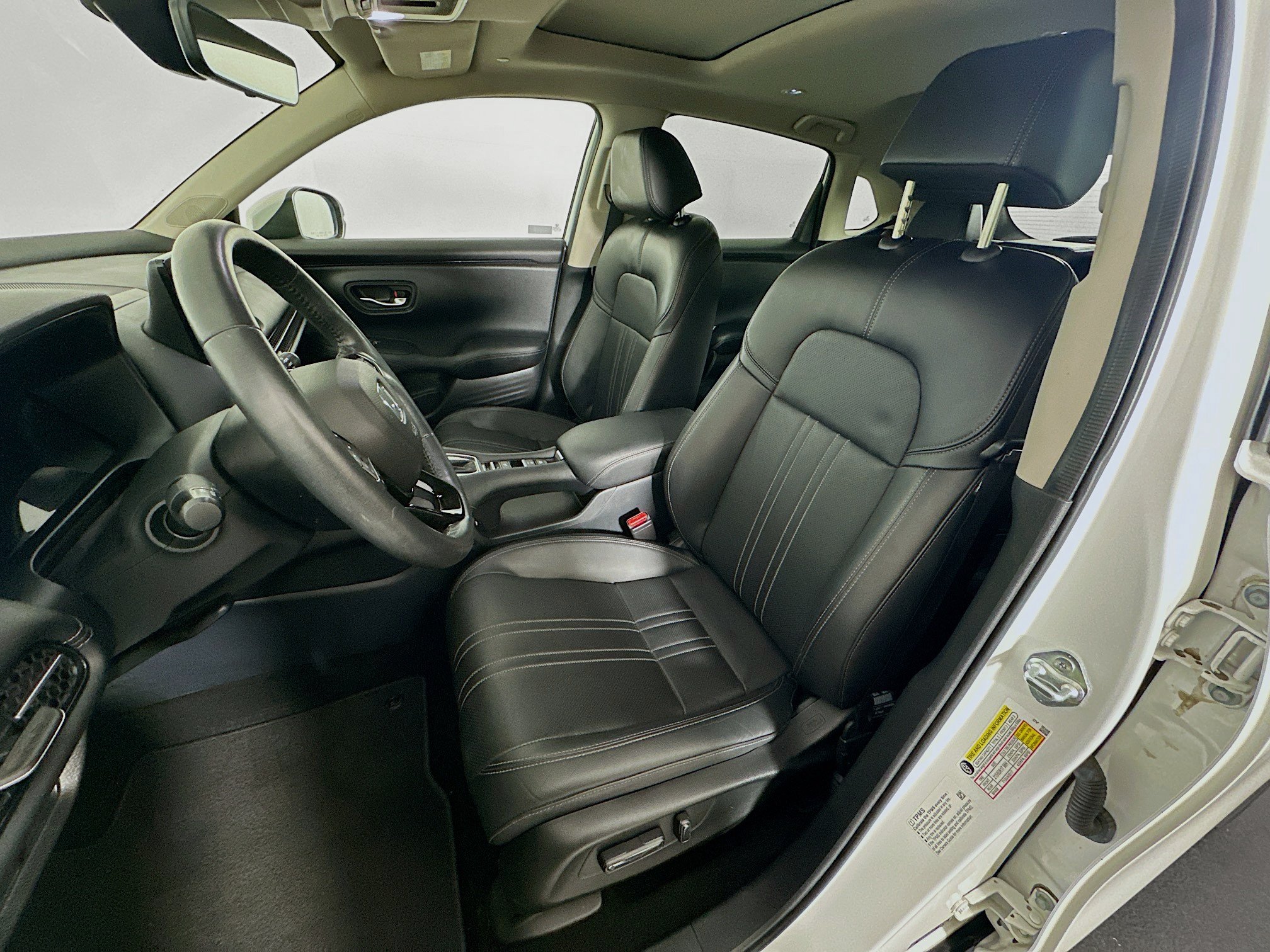 Used 2024 Honda HR-V EX-L image 13