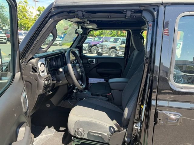 New 2026 Jeep Gladiator Sport AWD/4WD image 15