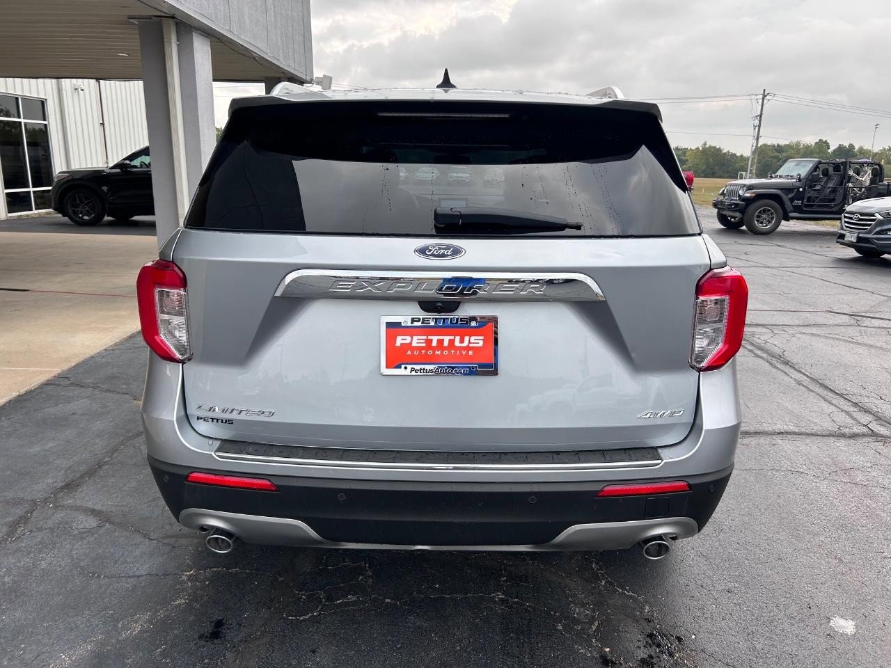 Used 2022 Ford Explorer Limited image 4
