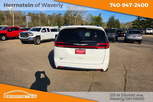 New 2026 Chrysler Pacifica Pinnacle FWD image 31
