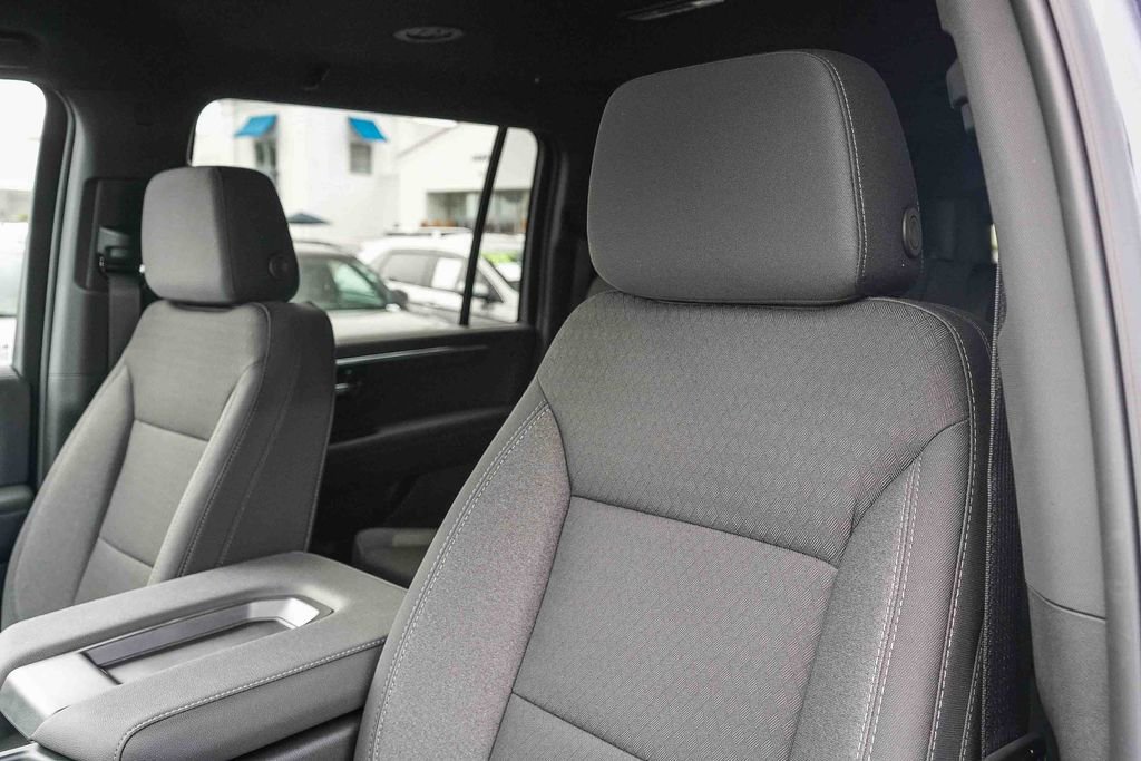 New 2026 Chevrolet Suburban LS RWD image 24