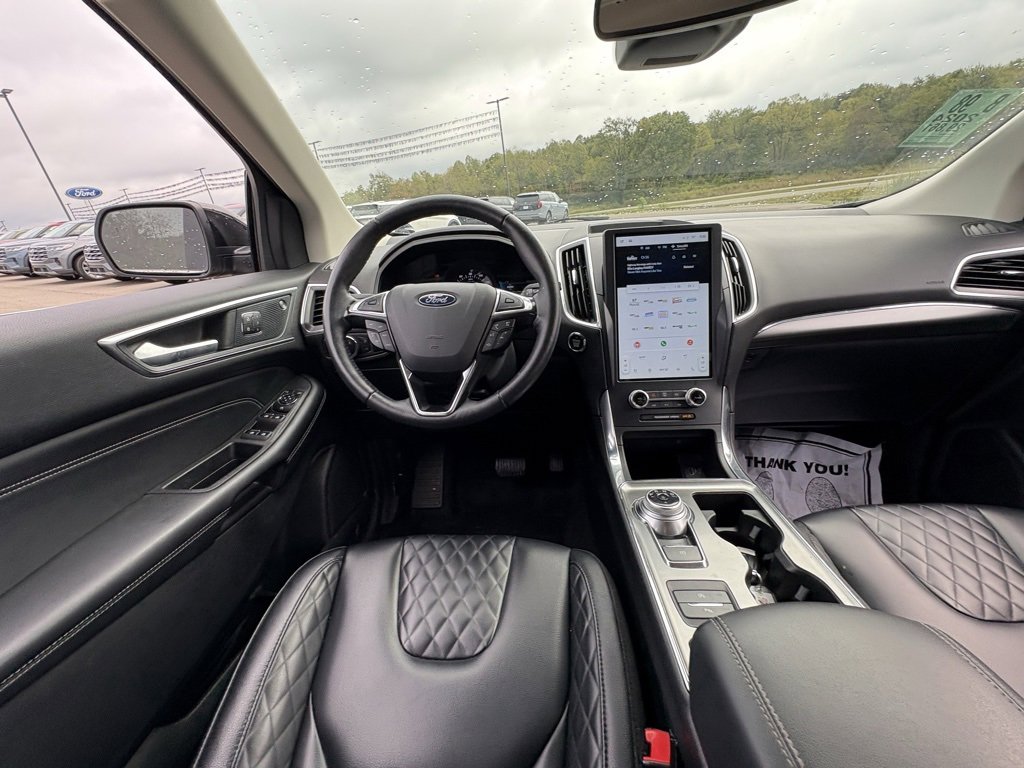 Used 2024 Ford Edge Titanium image 28