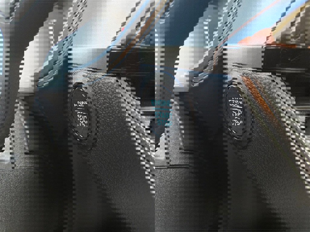 Used 2025 Ford Escape Active image 19