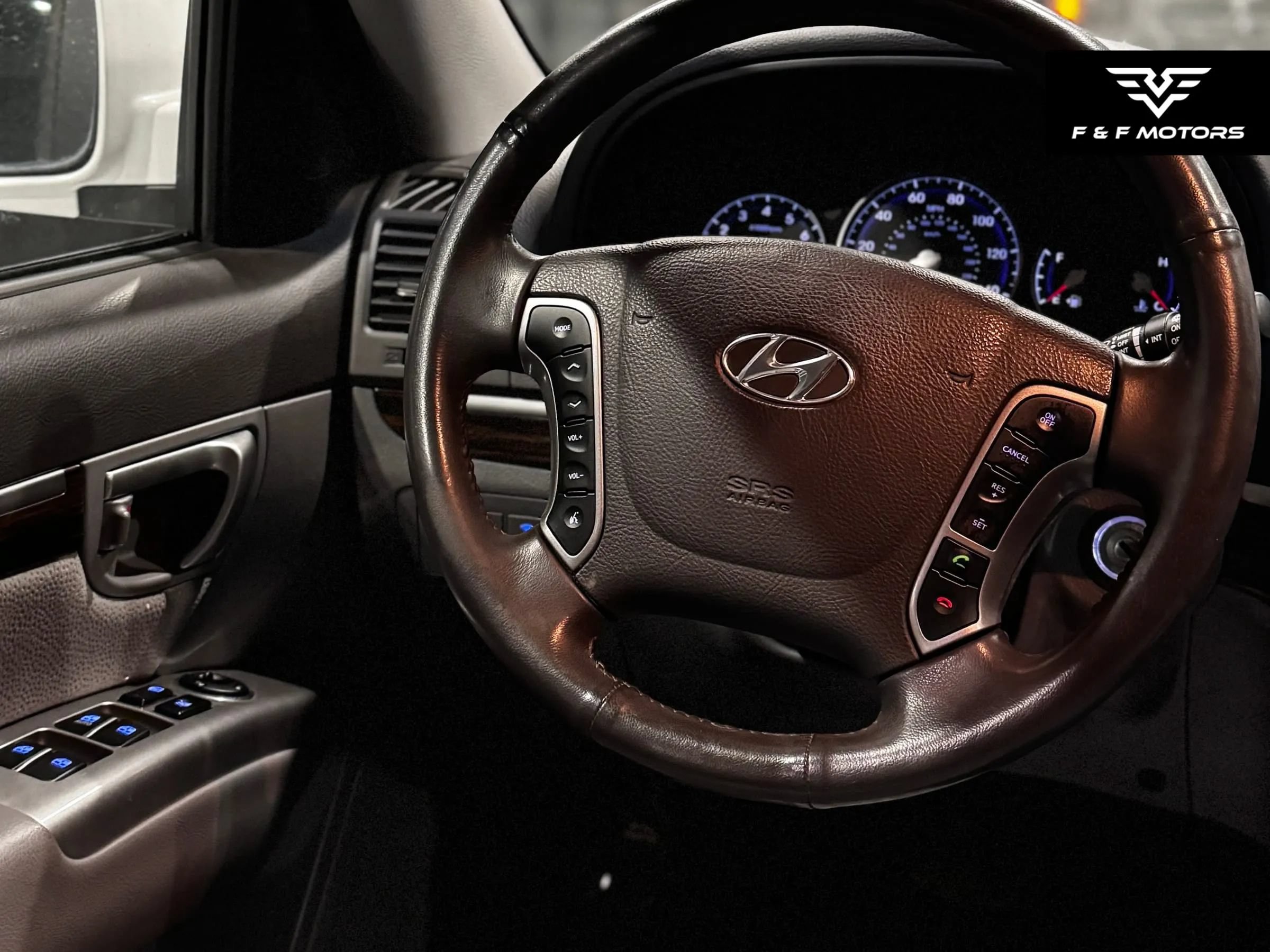 Used 2011 Hyundai Santa Fe SE w/ Premium Pkg 3 AWD/4WD image 17