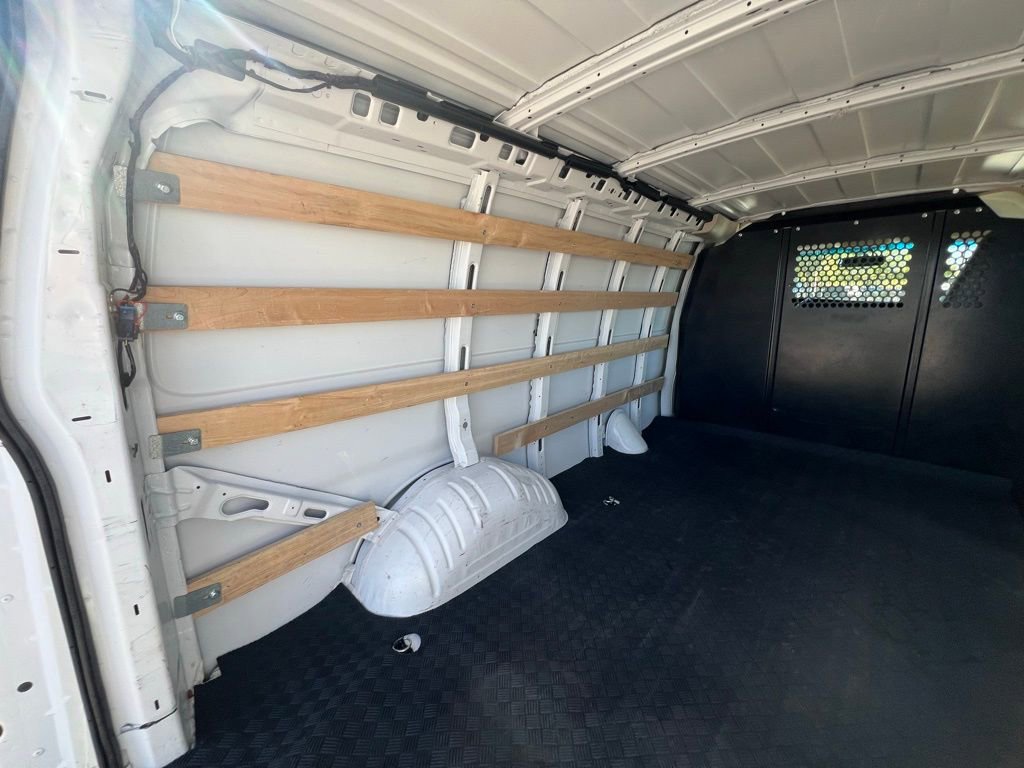 Used 2024 Chevrolet Express 2500 w/ Driver Convenience Package image 21