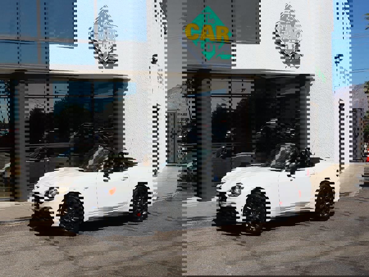 Used 2017 FIAT 124 Spider Abarth image 4