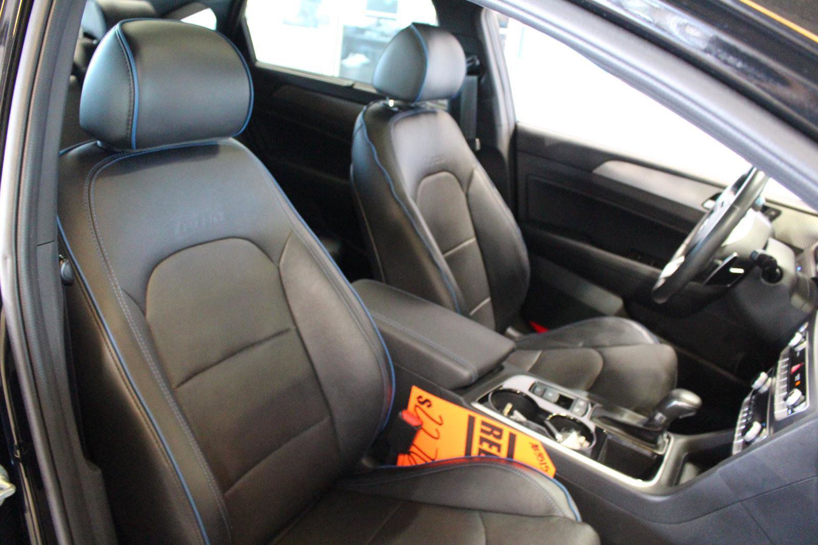 Used 2019 Hyundai Sonata Limited image 16