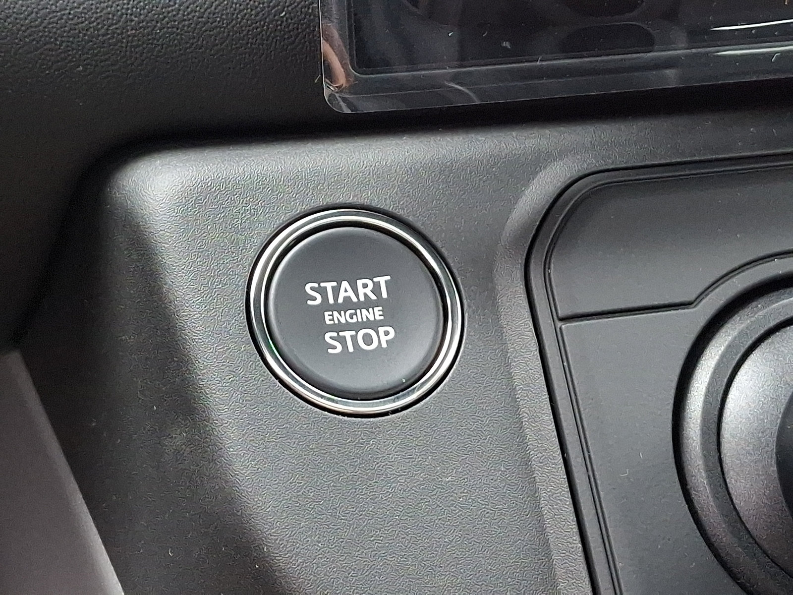 New 2026 Land Rover Defender 90 V8 AWD/4WD image 19