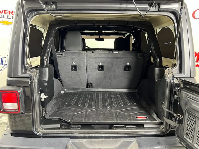 Used 2020 Jeep Wrangler Unlimited Sahara AWD/4WD image 23