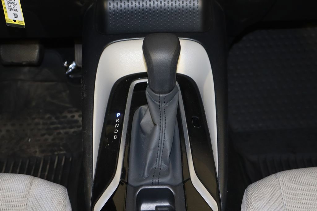 Used 2022 Toyota Corolla LE image 27