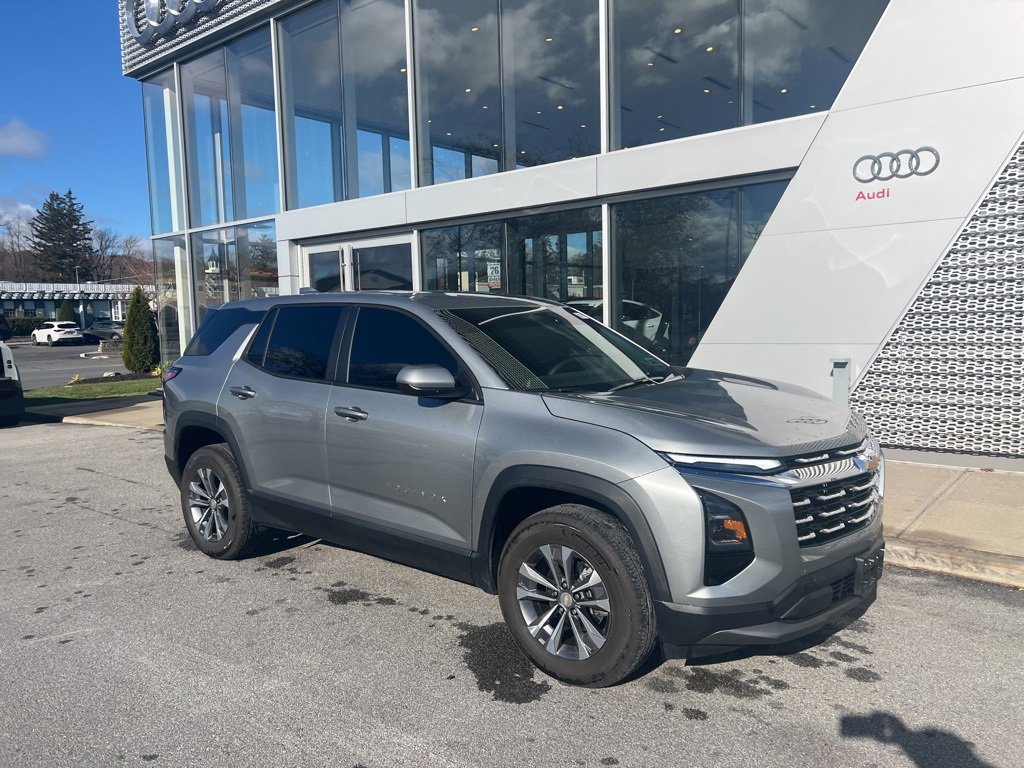 Used 2026 Chevrolet Equinox LT image 9