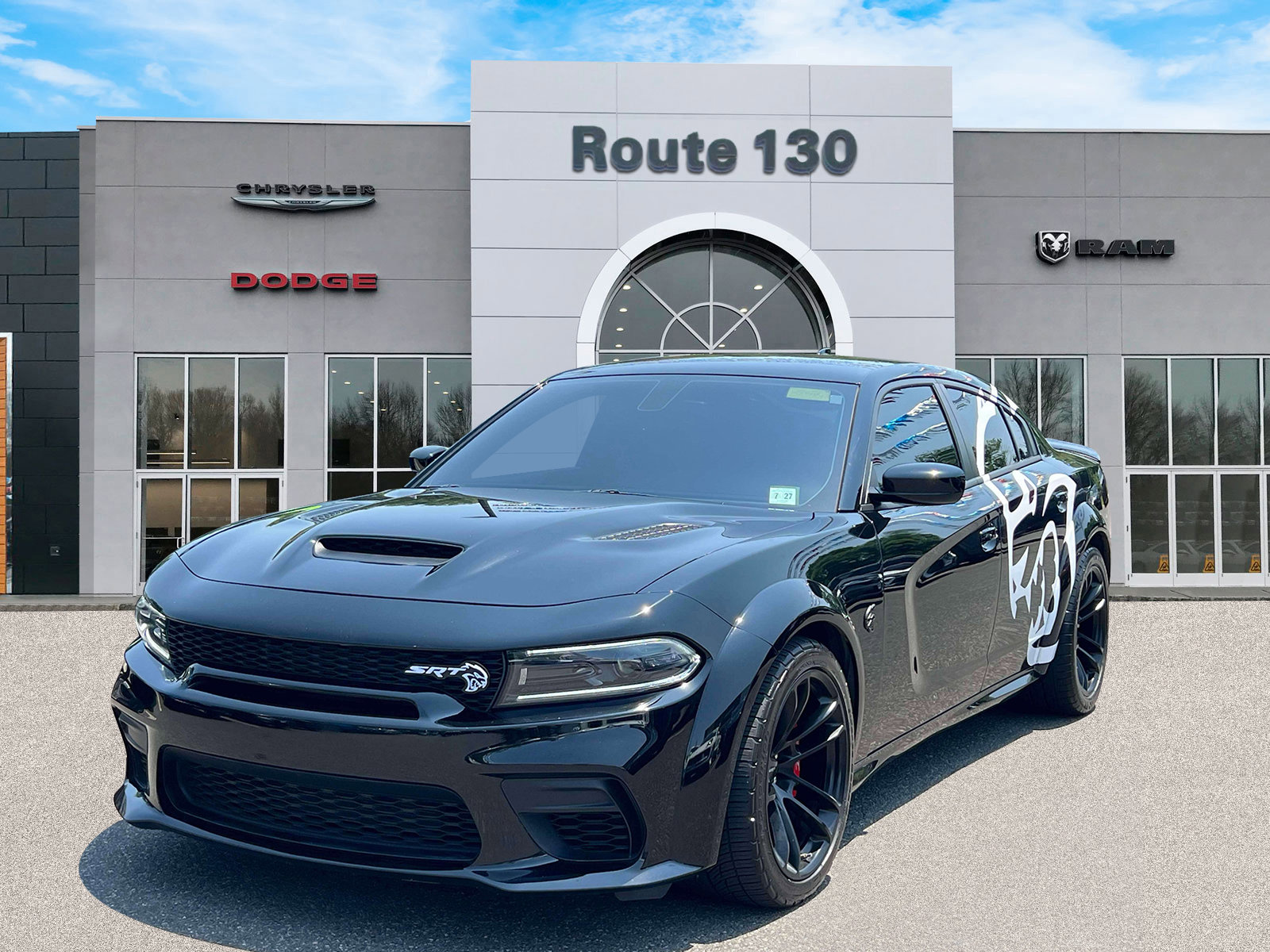 Used 2022 Dodge Charger SRT Hellcat w/ Navigation & Travel Group RWD image 2