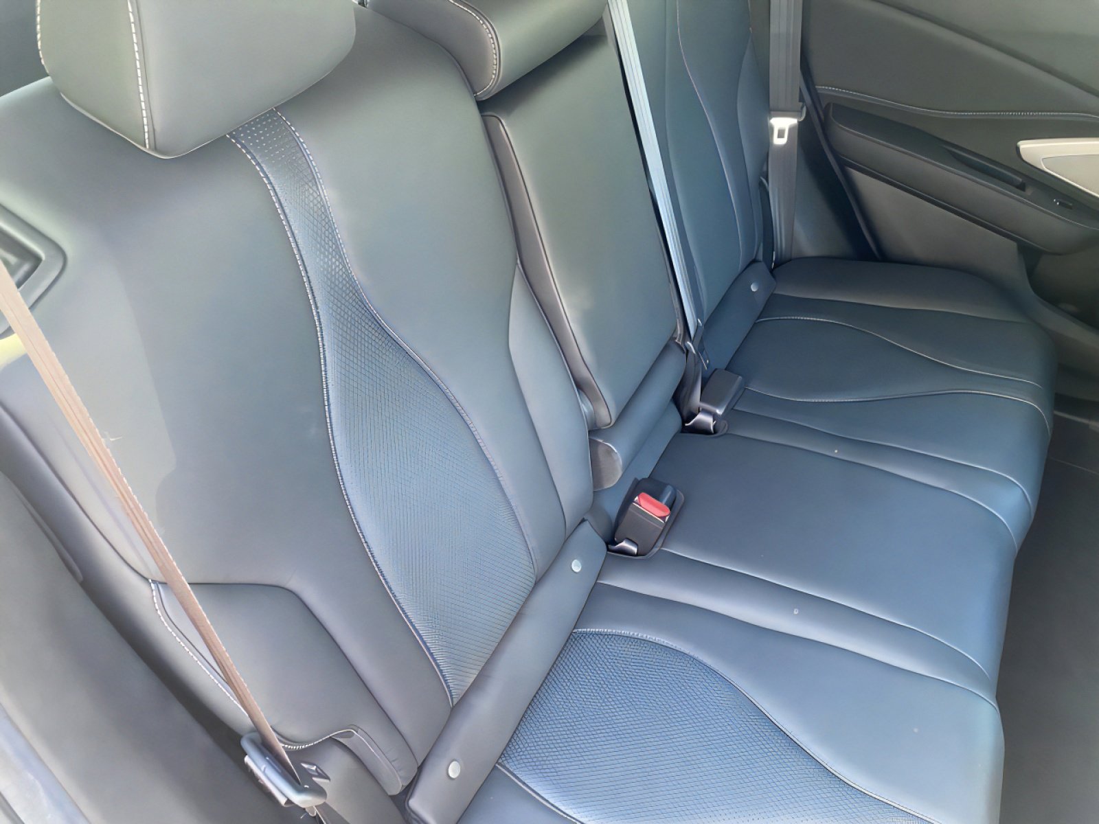 Used 2025 Acura RDX SH-AWD w/ Technology Package image 28