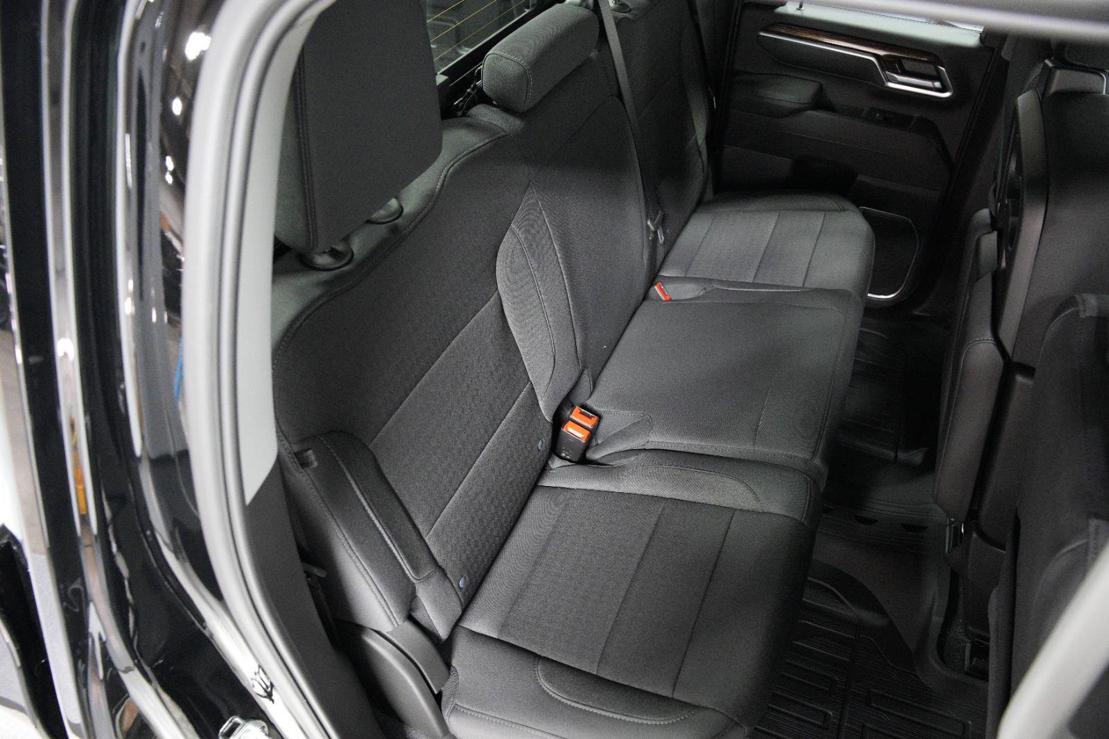 New 2025 GMC Sierra 2500 SLE w/ SLE Value Package; image 14