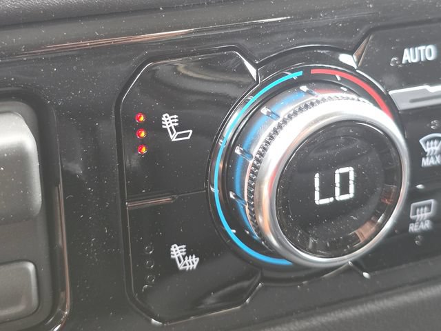 New 2026 GMC Sierra 3500 SLE w/ SLE Value Package AWD/4WD image 35