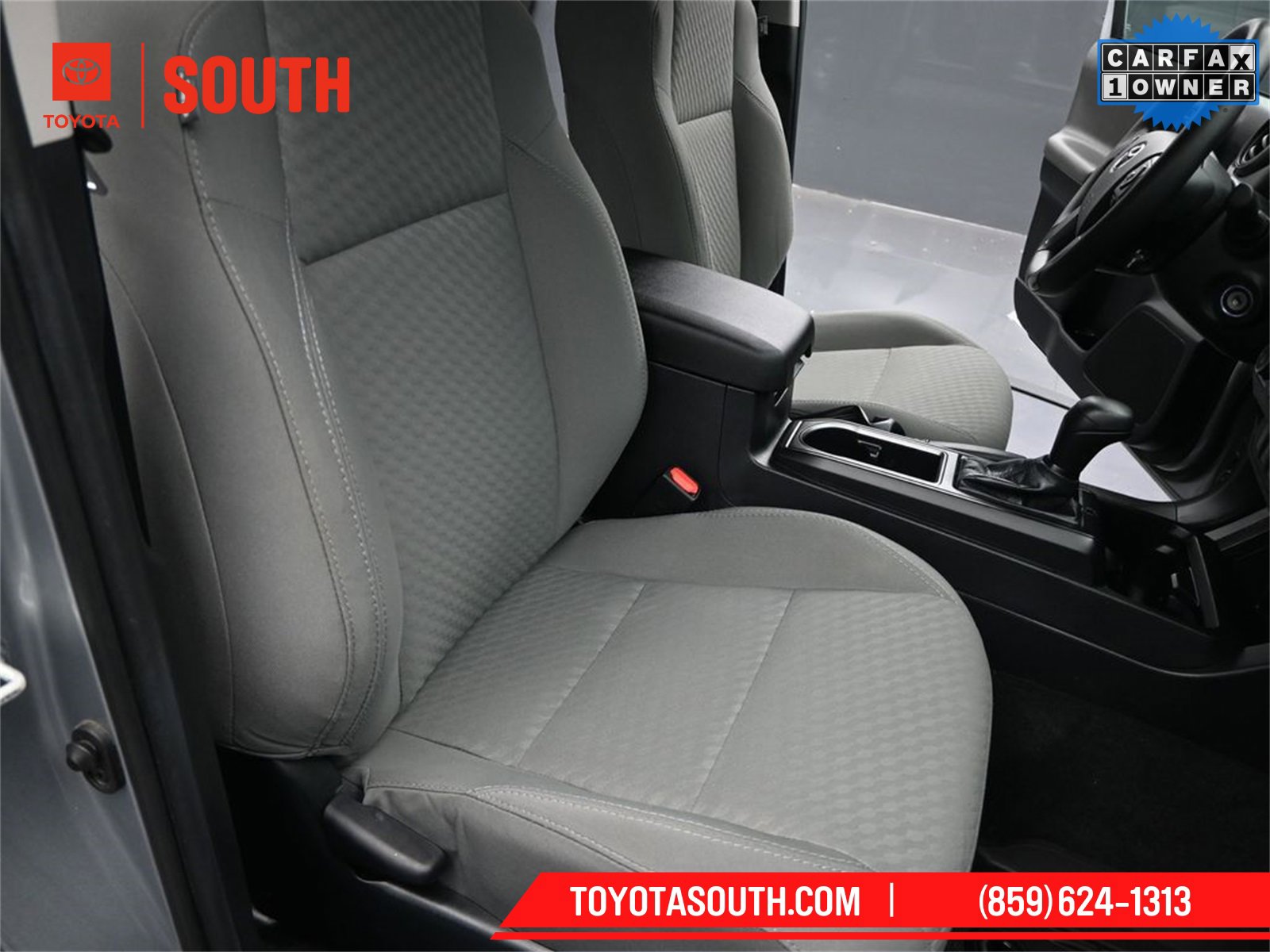 Used 2022 Toyota Tacoma SR image 26