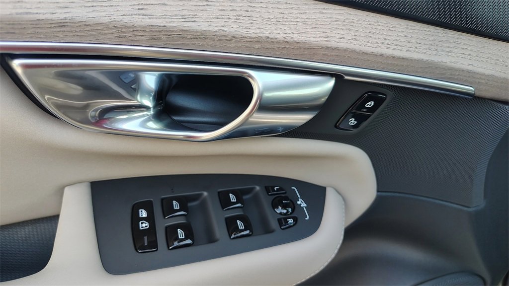 New 2026 Volvo XC90 B6 Ultra image 10