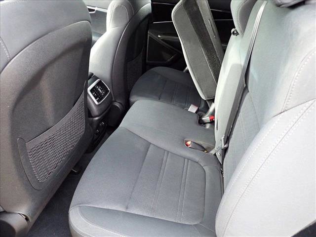 Used 2020 Kia Sorento S image 9