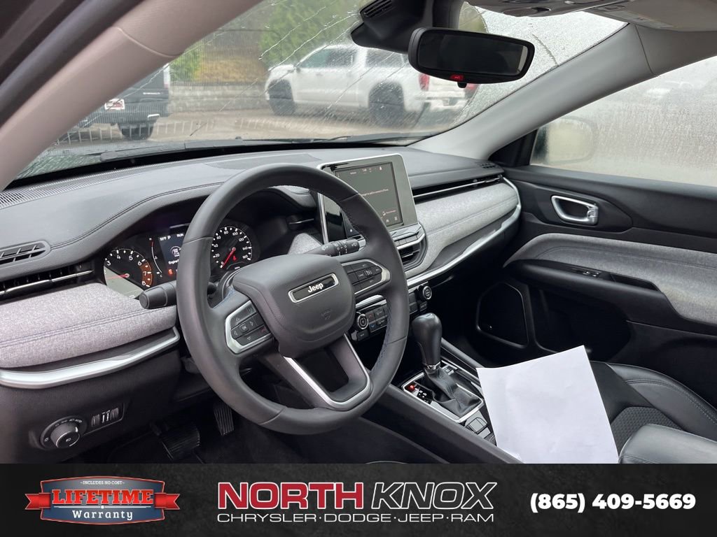 Used 2022 Jeep Compass Latitude w/ Sun and Sound Group image 6