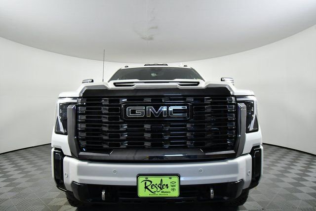 Used 2024 GMC Sierra 3500 Denali Ultimate image 7