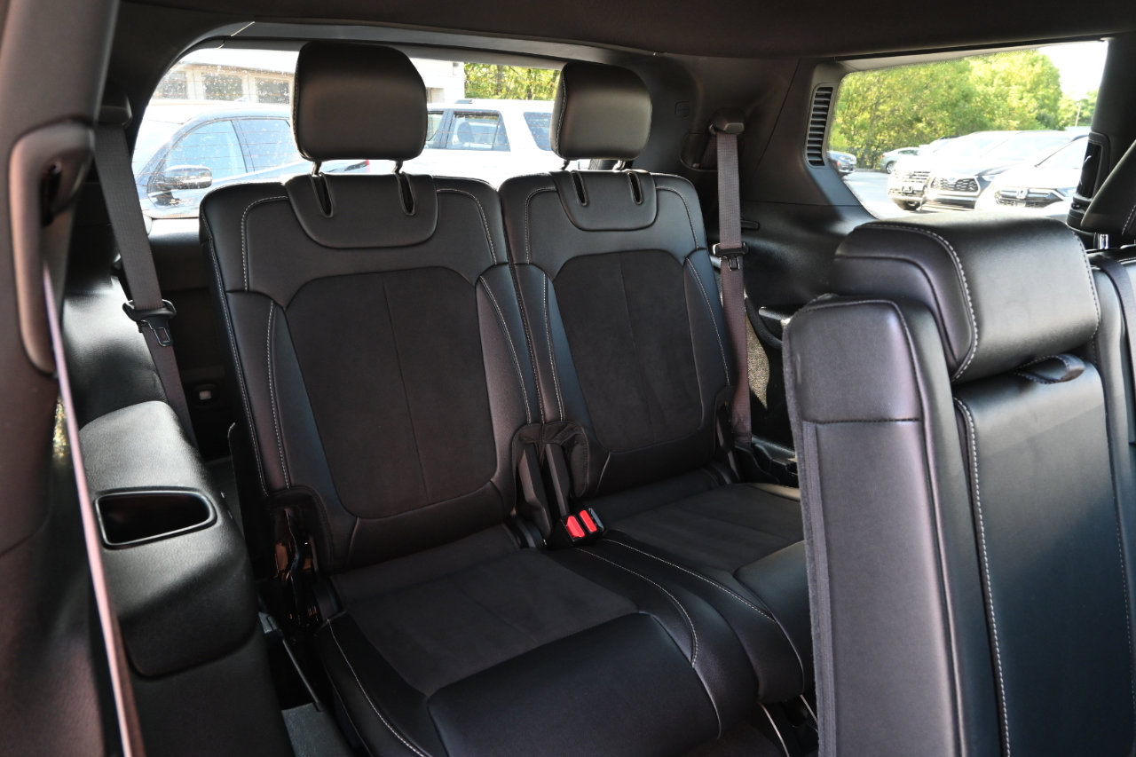 Used 2024 Jeep Grand Cherokee L Laredo image 36