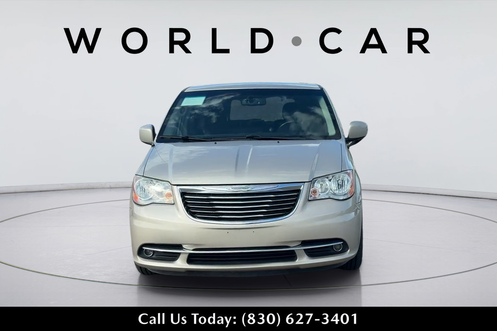 Used 2016 Chrysler Town & Country Touring w/ Trailer Tow Group FWD image 17
