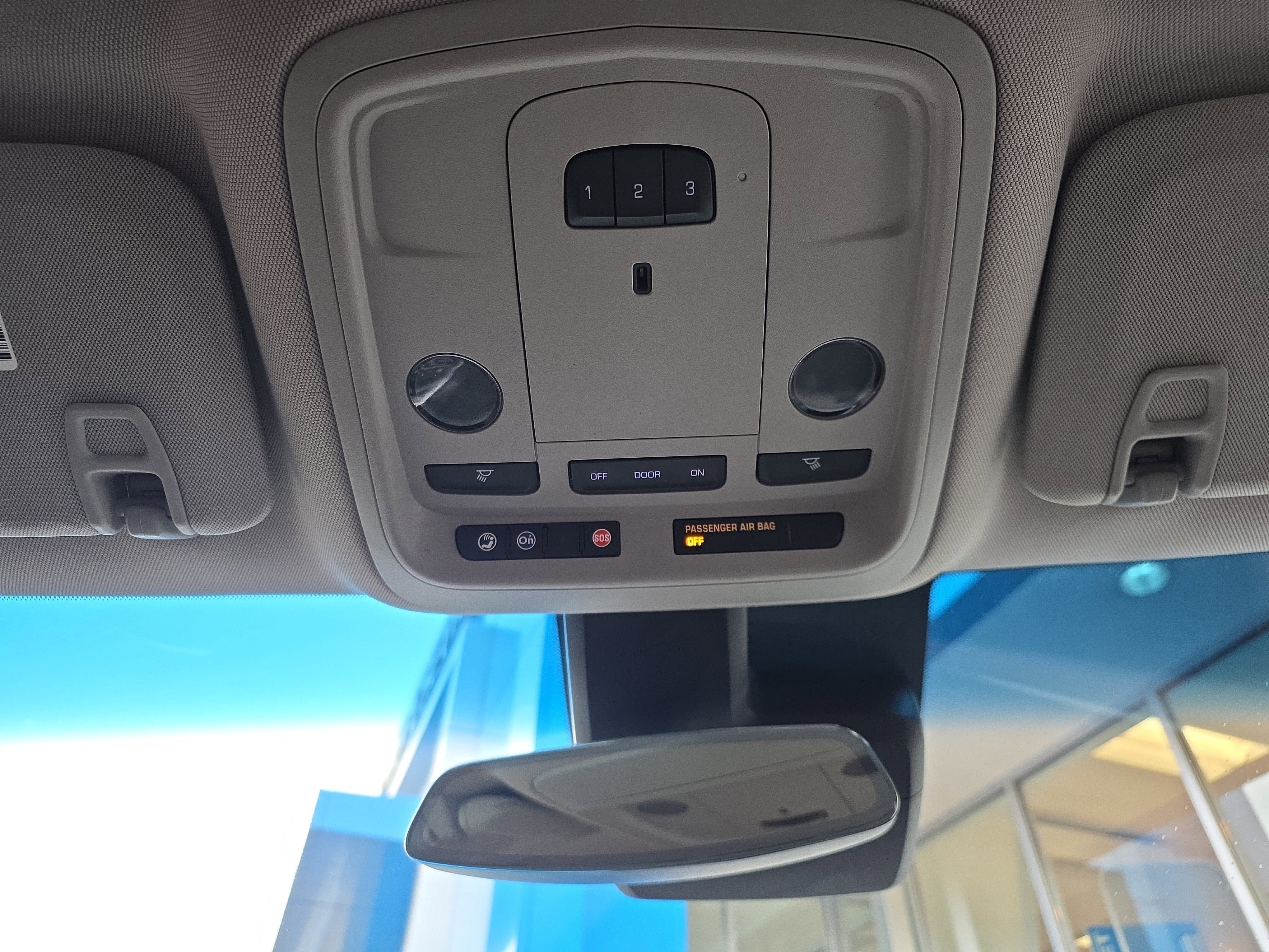 Used 2017 Cadillac XTS Luxury w/ Driver Awareness Package image 24