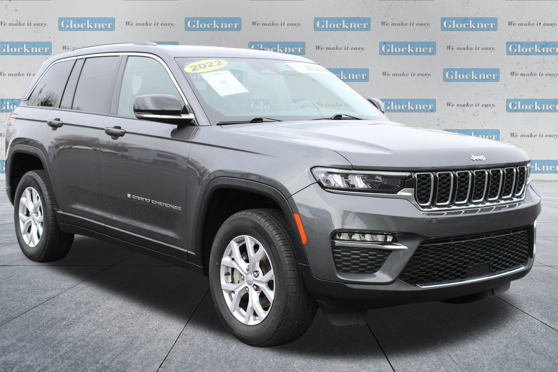 Used 2022 Jeep Grand Cherokee Limited image 3