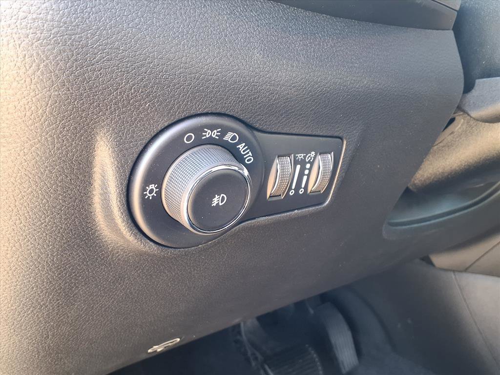 New 2026 Jeep Compass Altitude image 11