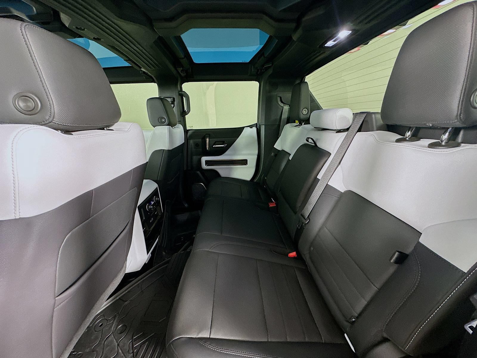 Used 2022 GMC Hummer EV Edition 1 AWD/4WD image 39