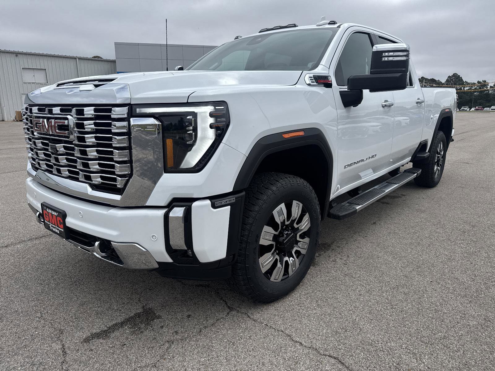 New 2026 GMC Sierra 2500 Denali w/ Technology Package AWD/4WD image 1