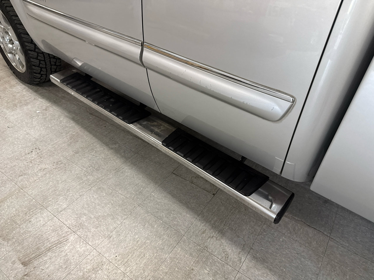 Used 2010 GMC Sierra 1500 SLE w/ Texas Edition image 87