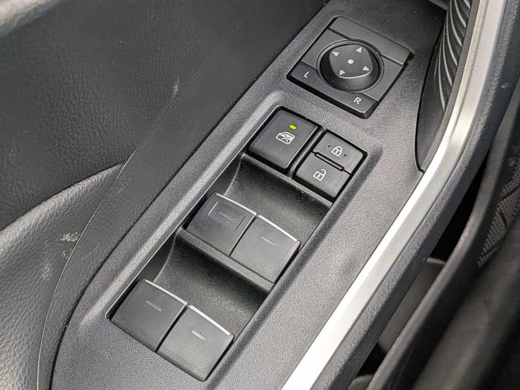 Used 2024 Toyota RAV4 XLE image 21