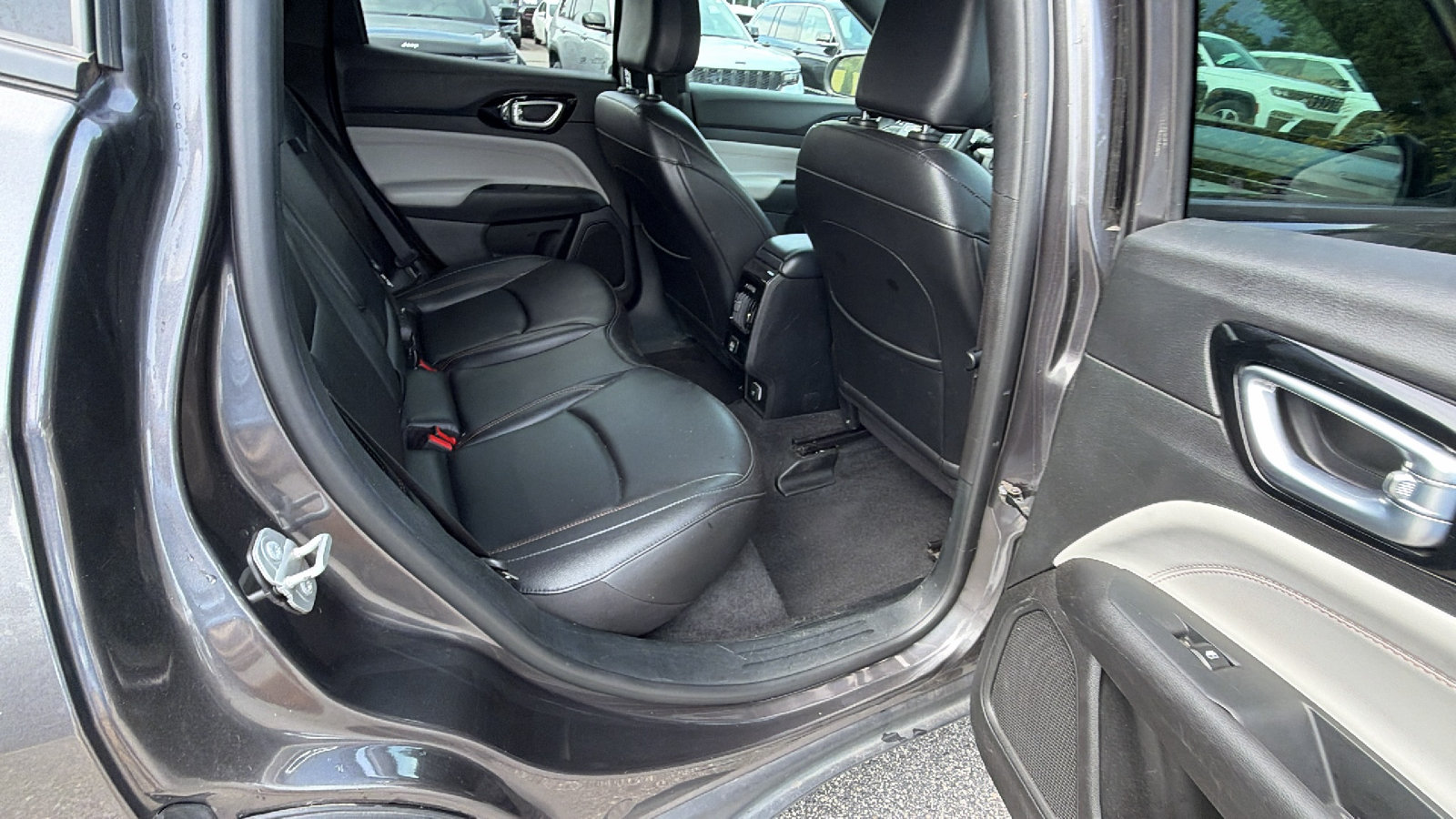 Used 2024 Jeep Compass Limited AWD/4WD image 21