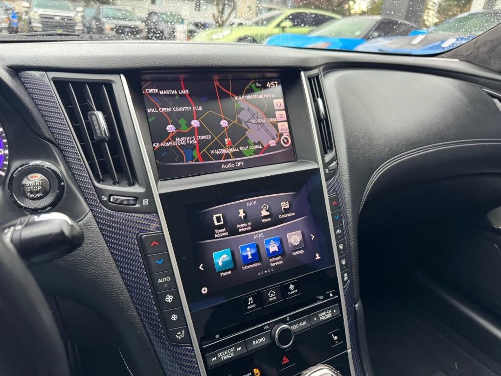 Used 2017 INFINITI Q60 Red Sport 400 image 16