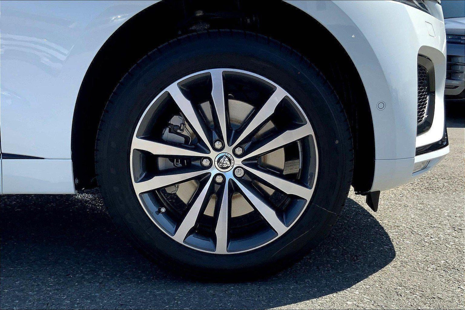 New 2026 Jaguar F-PACE R-Dynamic S AWD/4WD image 4