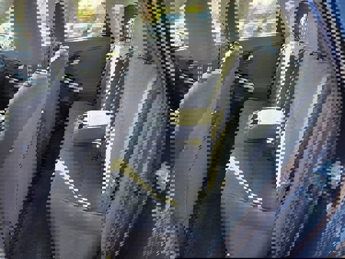 Used 2011 Toyota Prius Three image 17